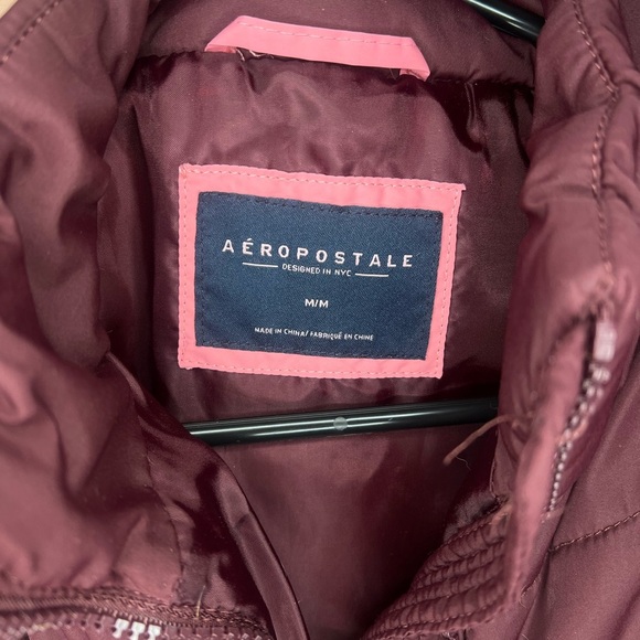 Burgundy Puffer Vest Aeropostal - Picture 3 of 3